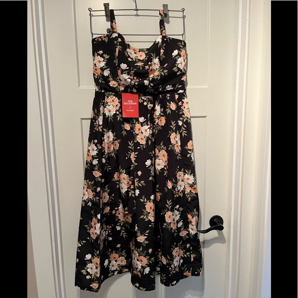 Matching High-Waisted Taffeta Midi Skirt & Cropped Tank Top
